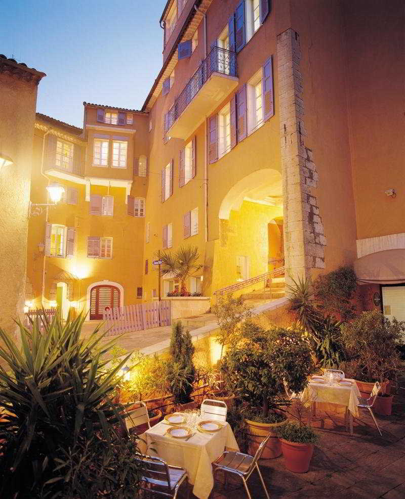 Hotel Restaurant Du Patti Grasse Exterior foto